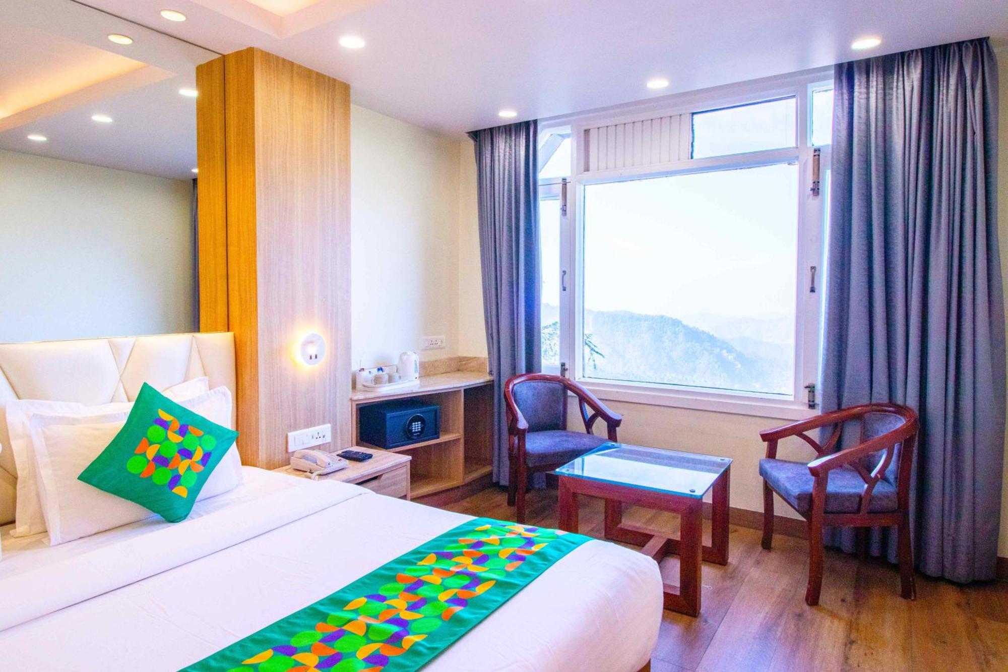 Treebo Varuna With Mountain View シムラー エクステリア 写真